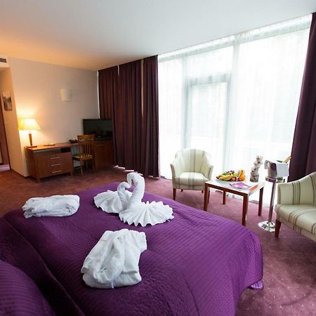 Hotel Park Avenue **** Piest'any Eksteriør bilde