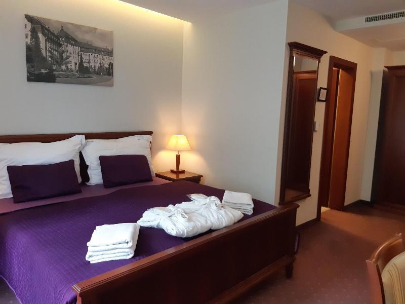 Hotel Park Avenue **** Piest'any Eksteriør bilde
