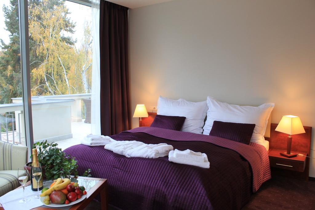 Hotel Park Avenue **** Piest'any Eksteriør bilde