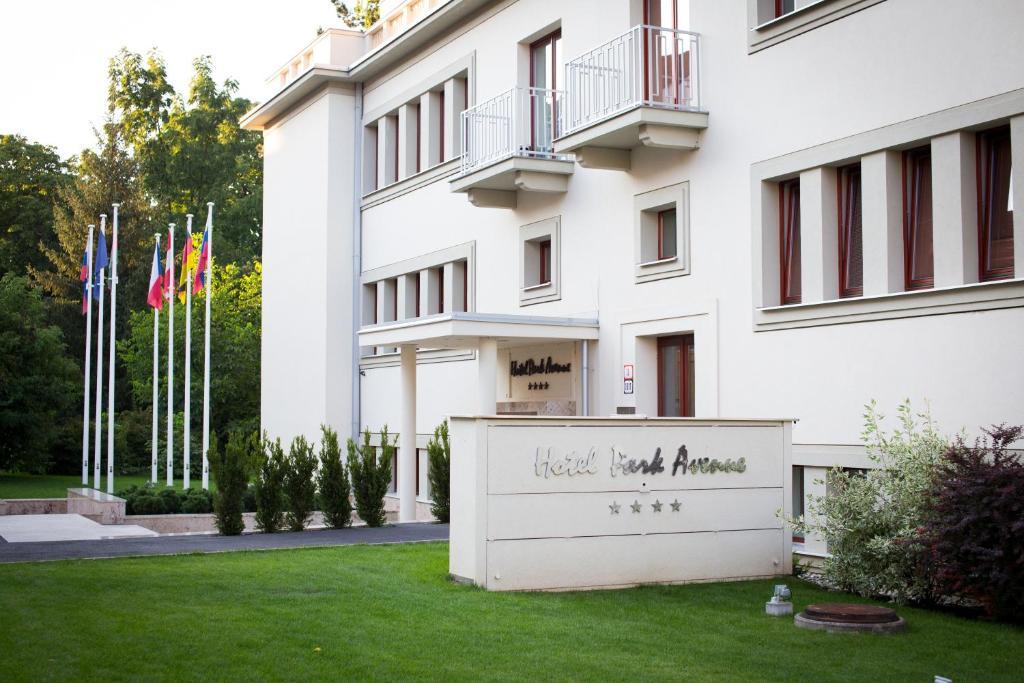Hotel Park Avenue **** Piest'any Eksteriør bilde