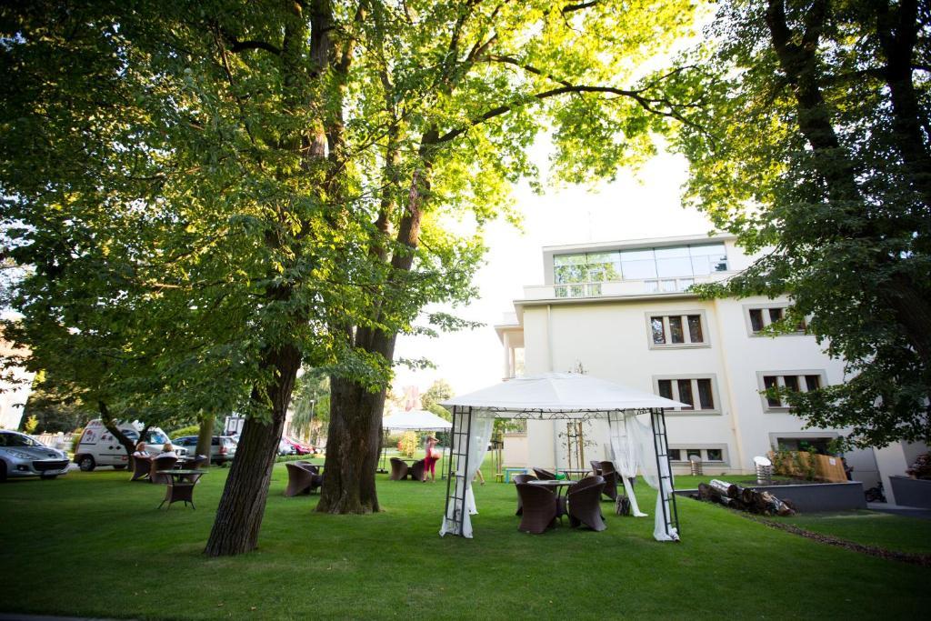 Hotel Park Avenue **** Piest'any Eksteriør bilde