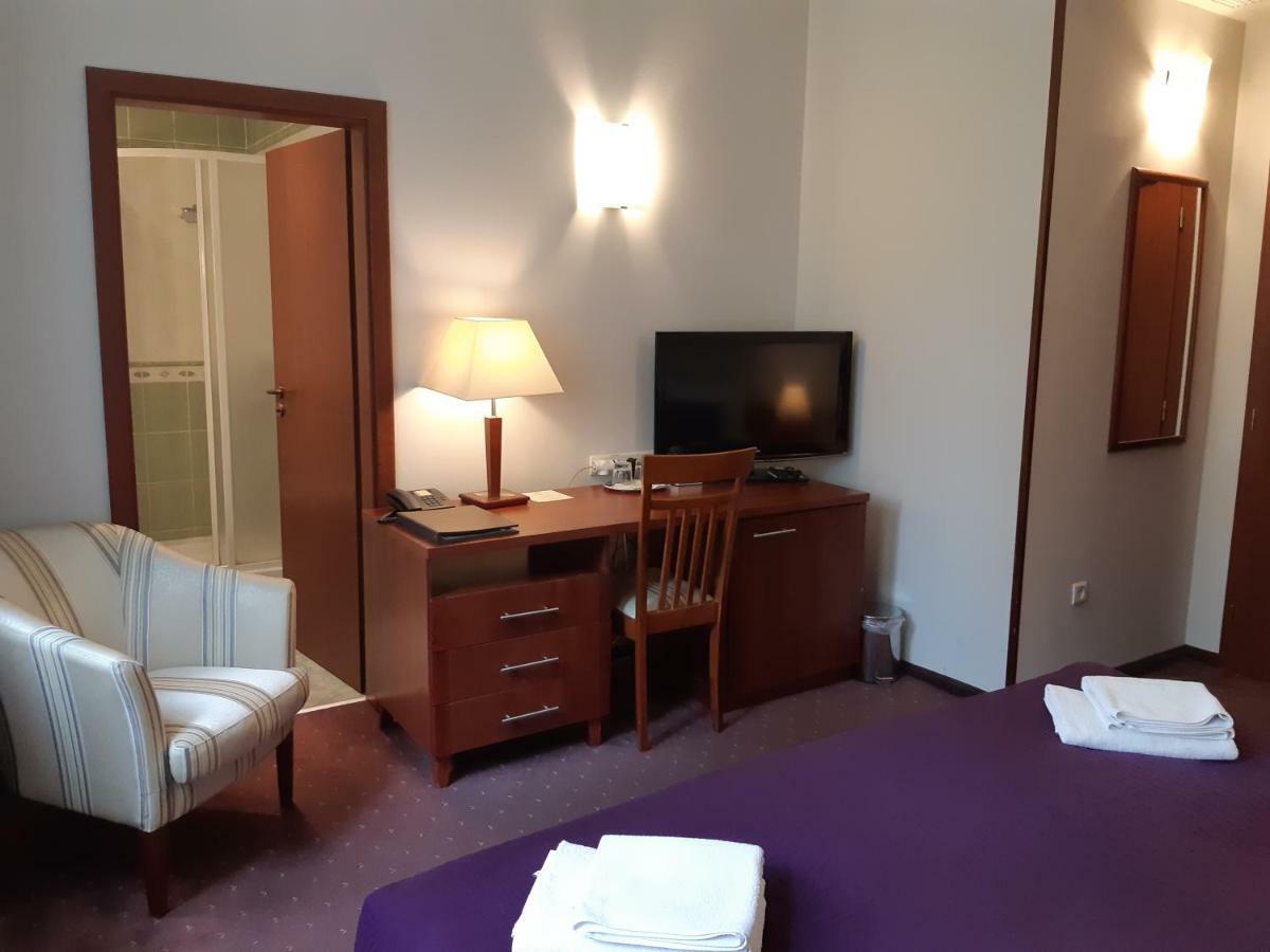 Hotel Park Avenue **** Piest'any Eksteriør bilde