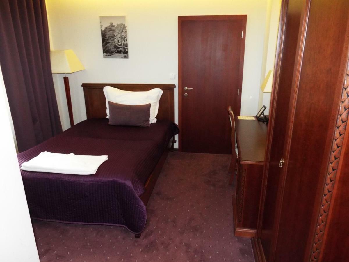 Hotel Park Avenue **** Piest'any Eksteriør bilde