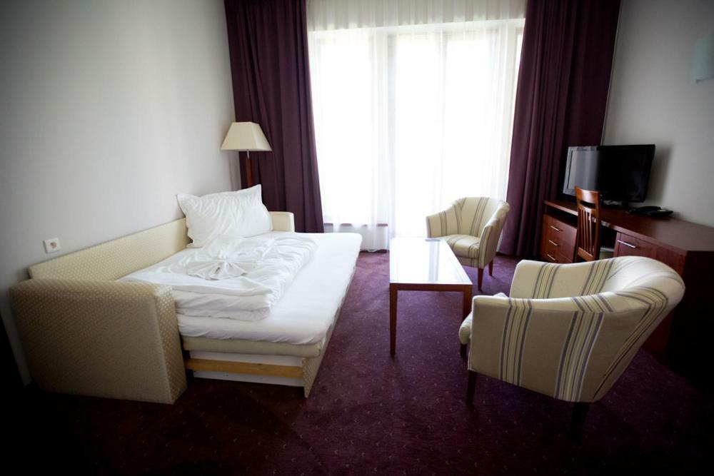 Hotel Park Avenue **** Piest'any Eksteriør bilde